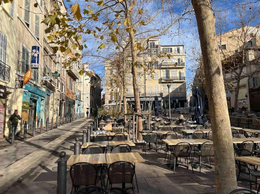 T2 De Charme Au Coeur Du Panier Lägenhet Marseille Exteriör bild